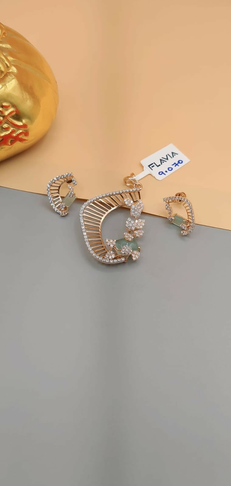 18kt Rose Gold Pendant Set Sarafa Bazar India