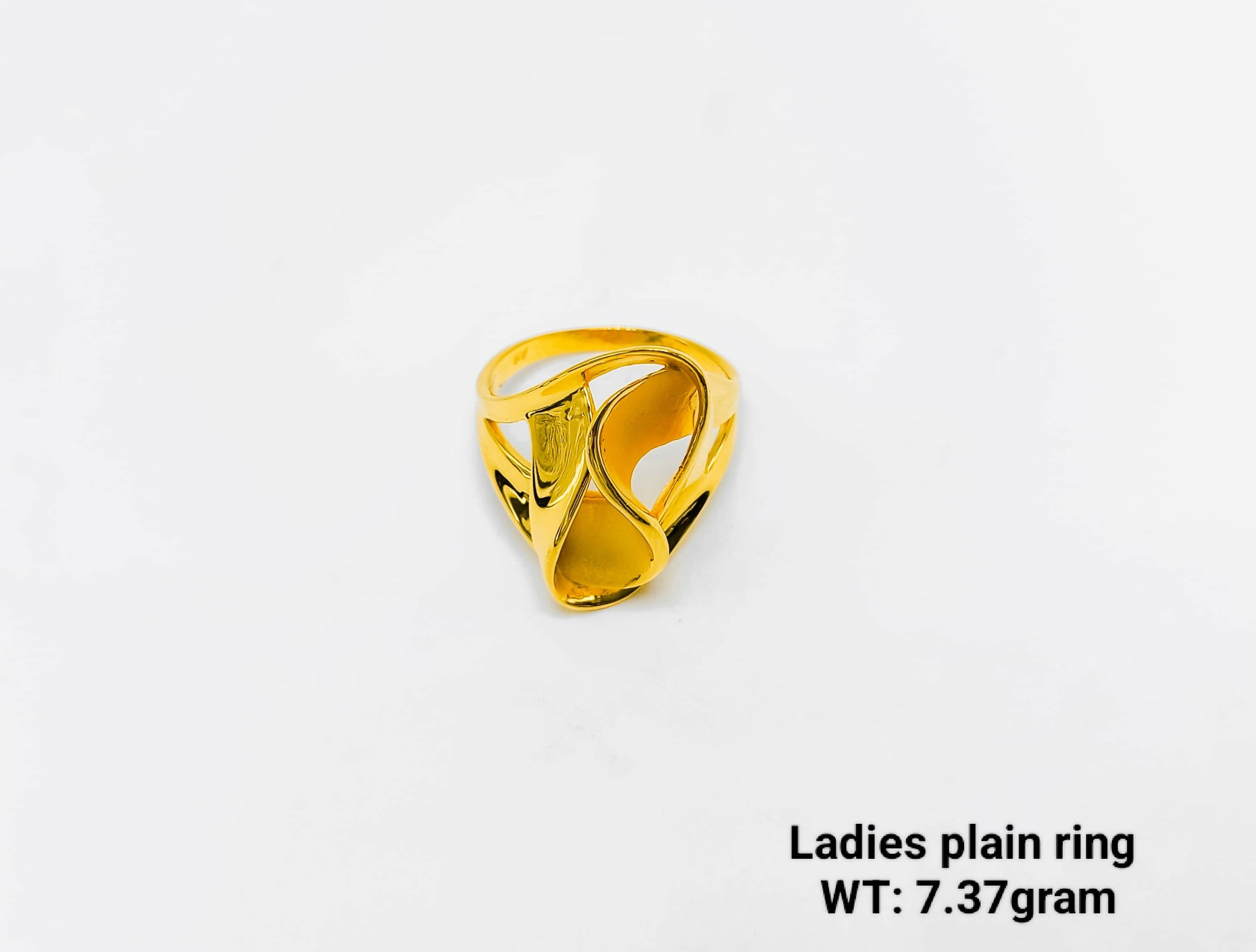 Plain Ladies Ring Sarafa Bazar India