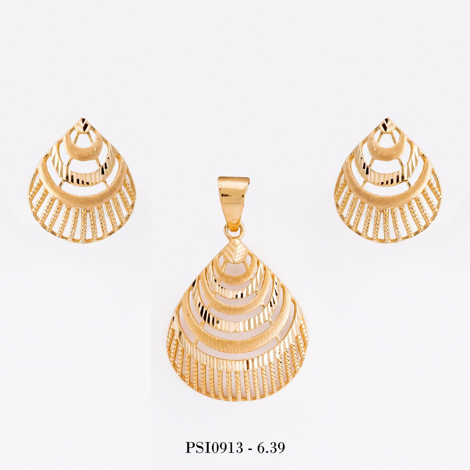 Plain Casting Pendant Set Sarafa Bazar India