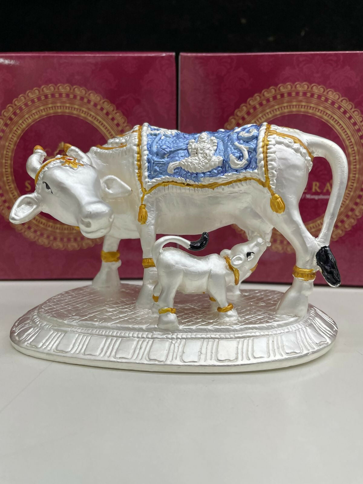 925 & 999 Silver Cow Sarafa Bazar India