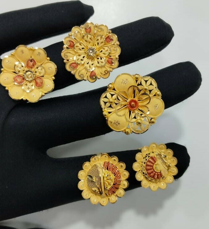 Gold Ladies Rings Sarafa Bazar India