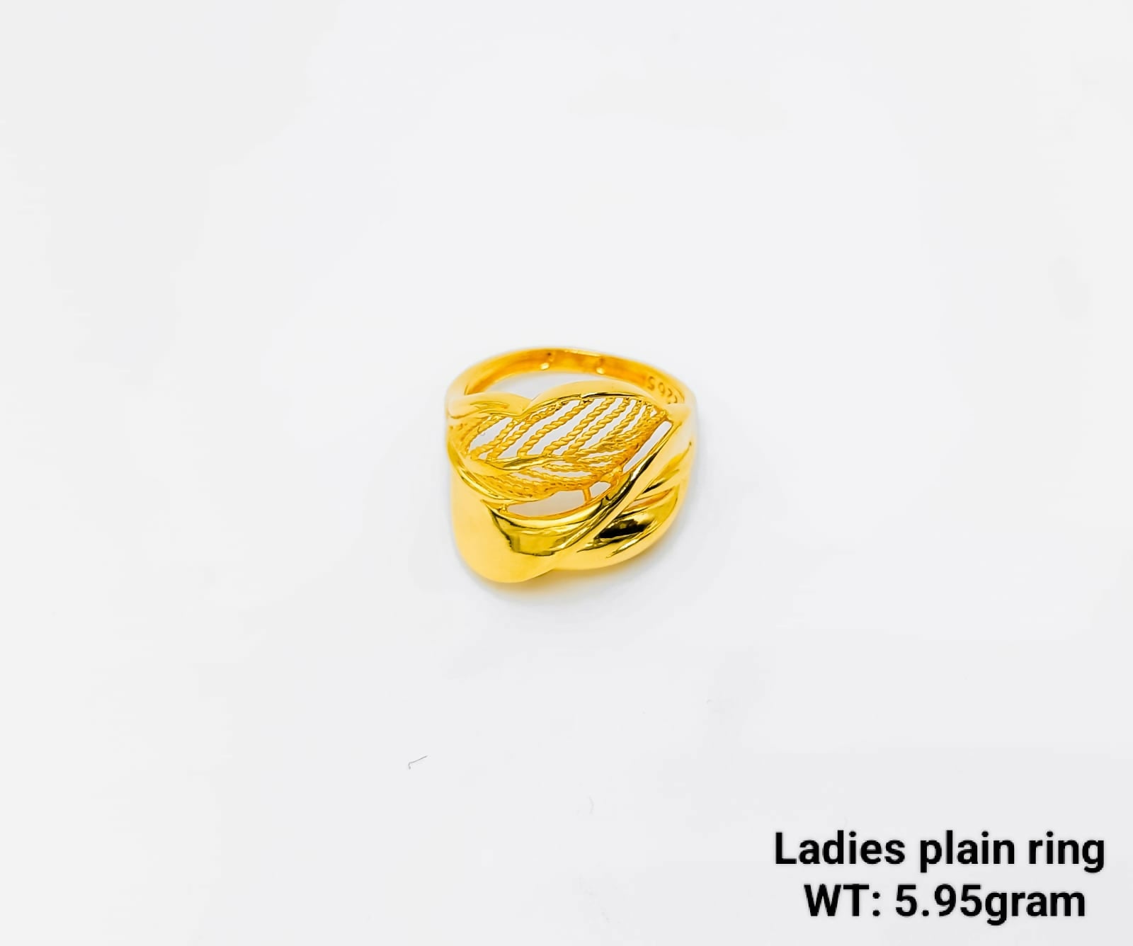 Plain Ladies Ring Sarafa Bazar India