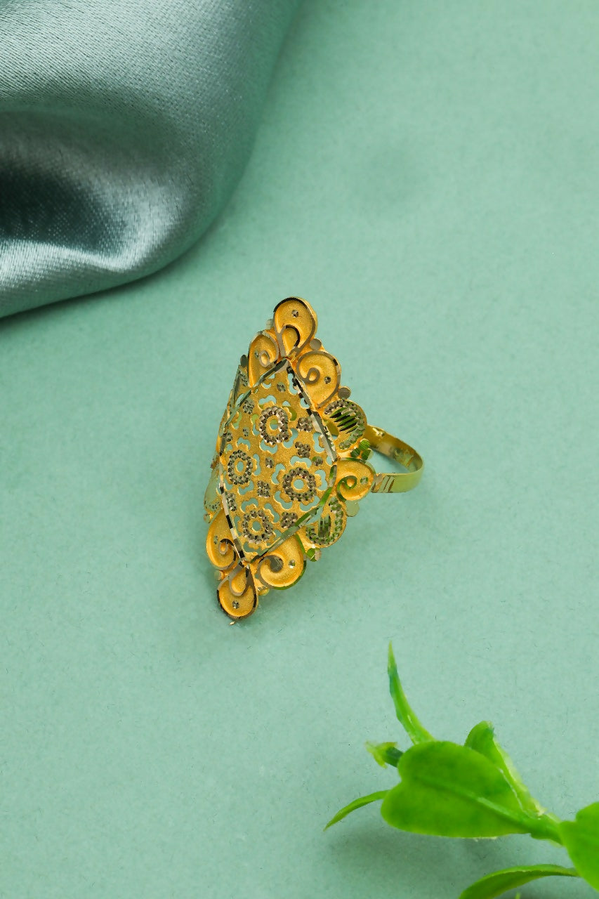 Gold Ladies Rings Sarafa Bazar India