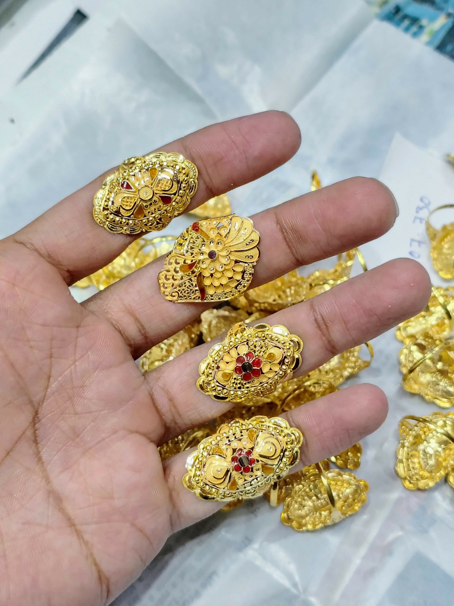 Gold Ladies Rings Sarafa Bazar India