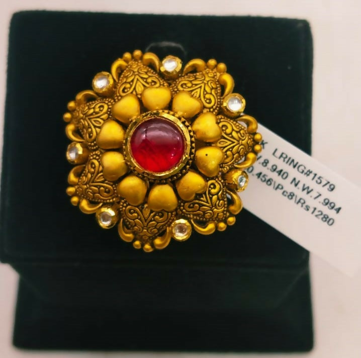 Antique Ladies Ring Sarafa Bazar India