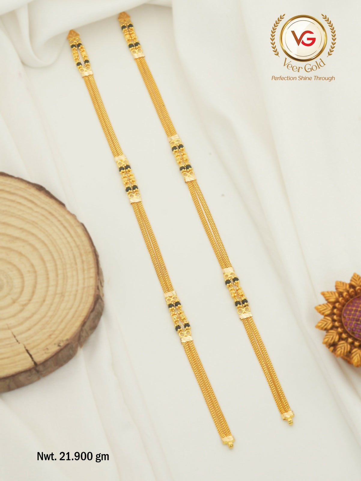 Gold Mangalsutra Chains Sarafa Bazar India