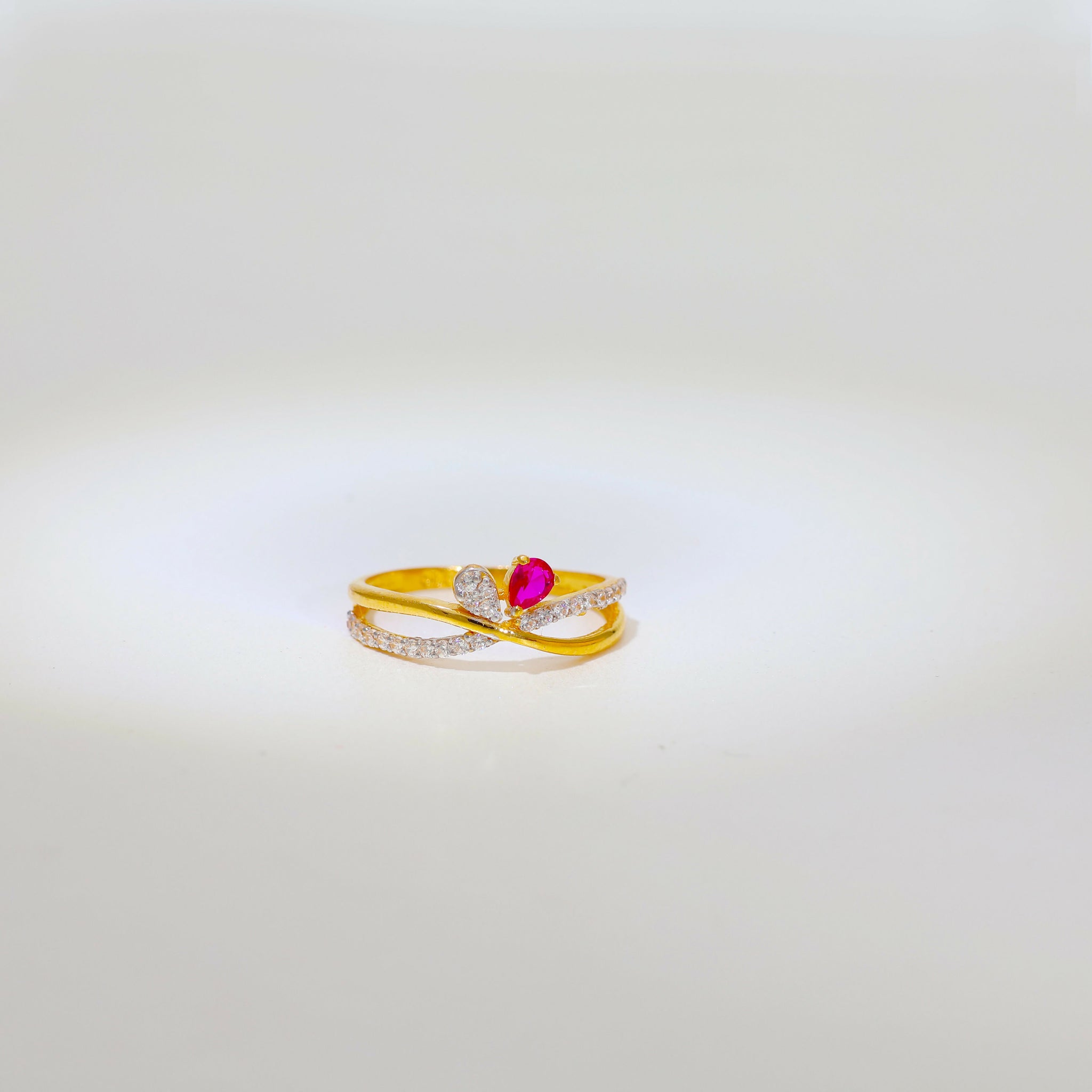 Gold Stone Ring With Ruby Sarafa Bazar India