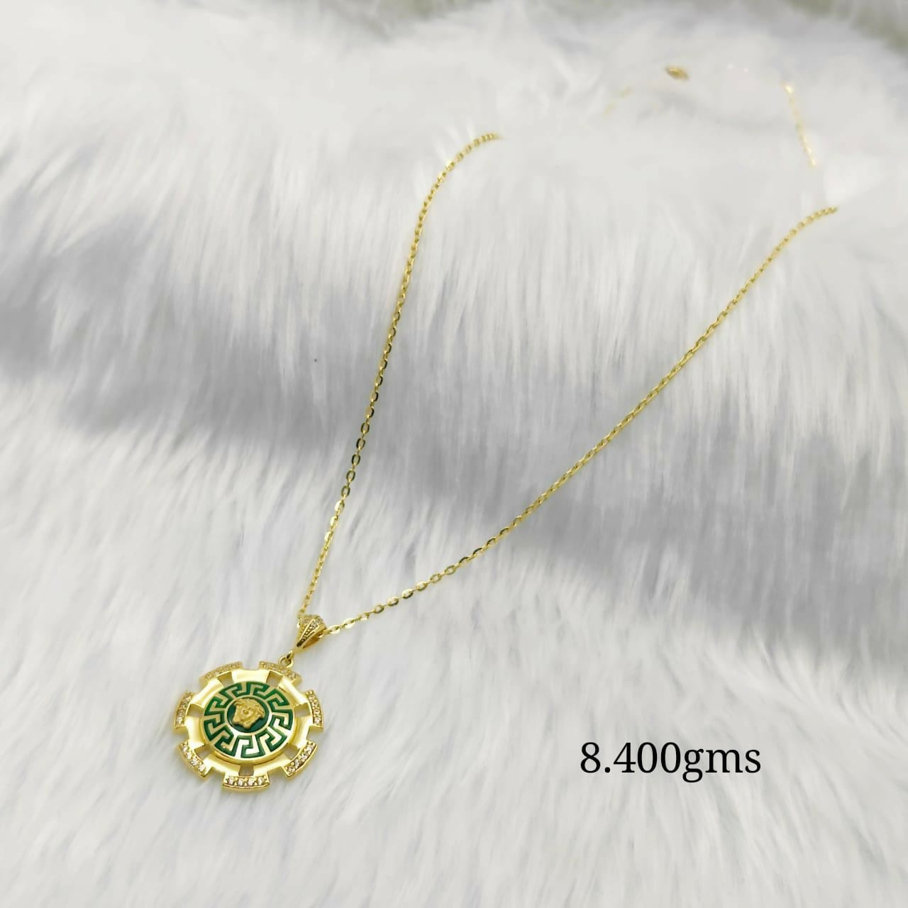 18kt Italian Chain Pendant