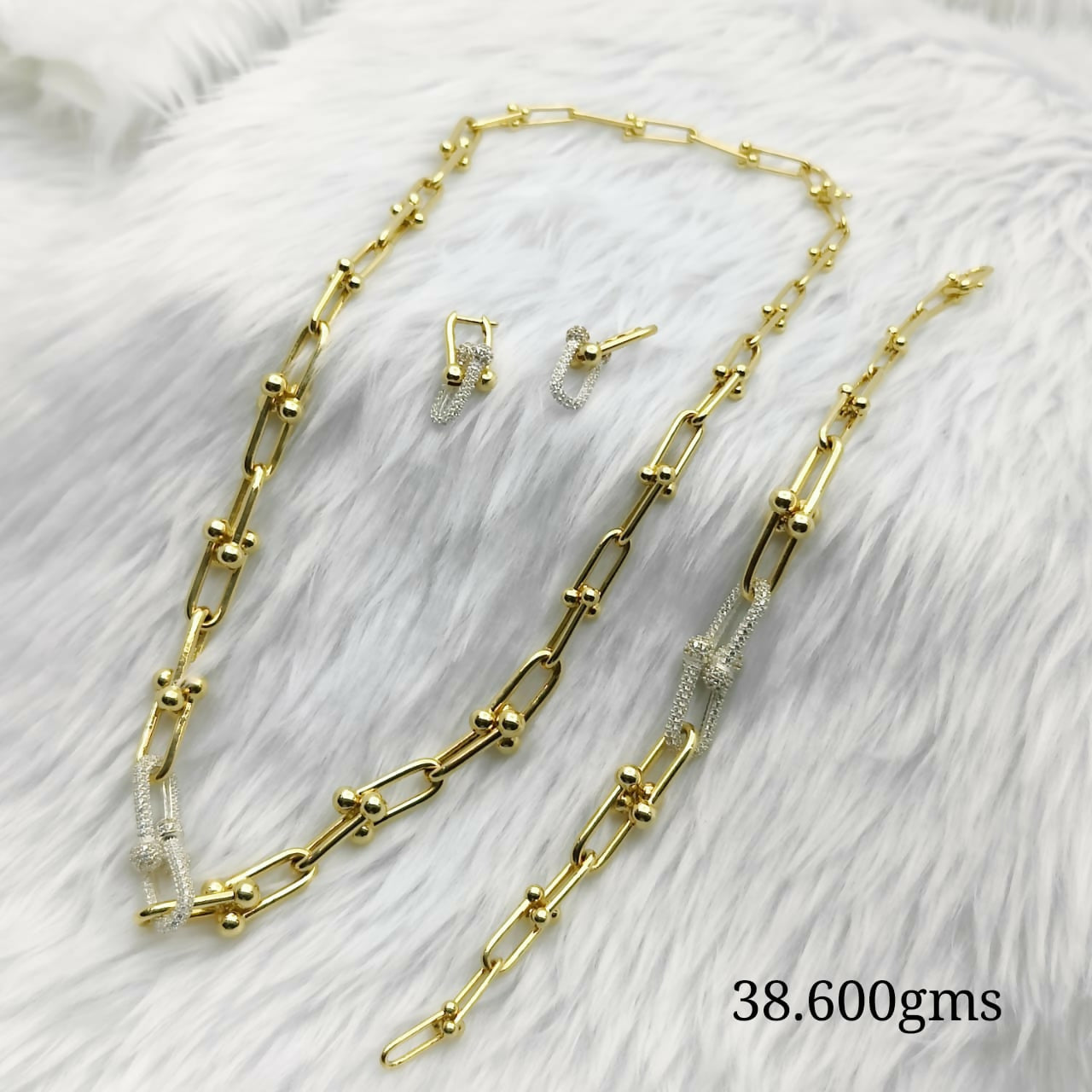 18kt Italian Necklace & Bracelet Sarafa Bazar India