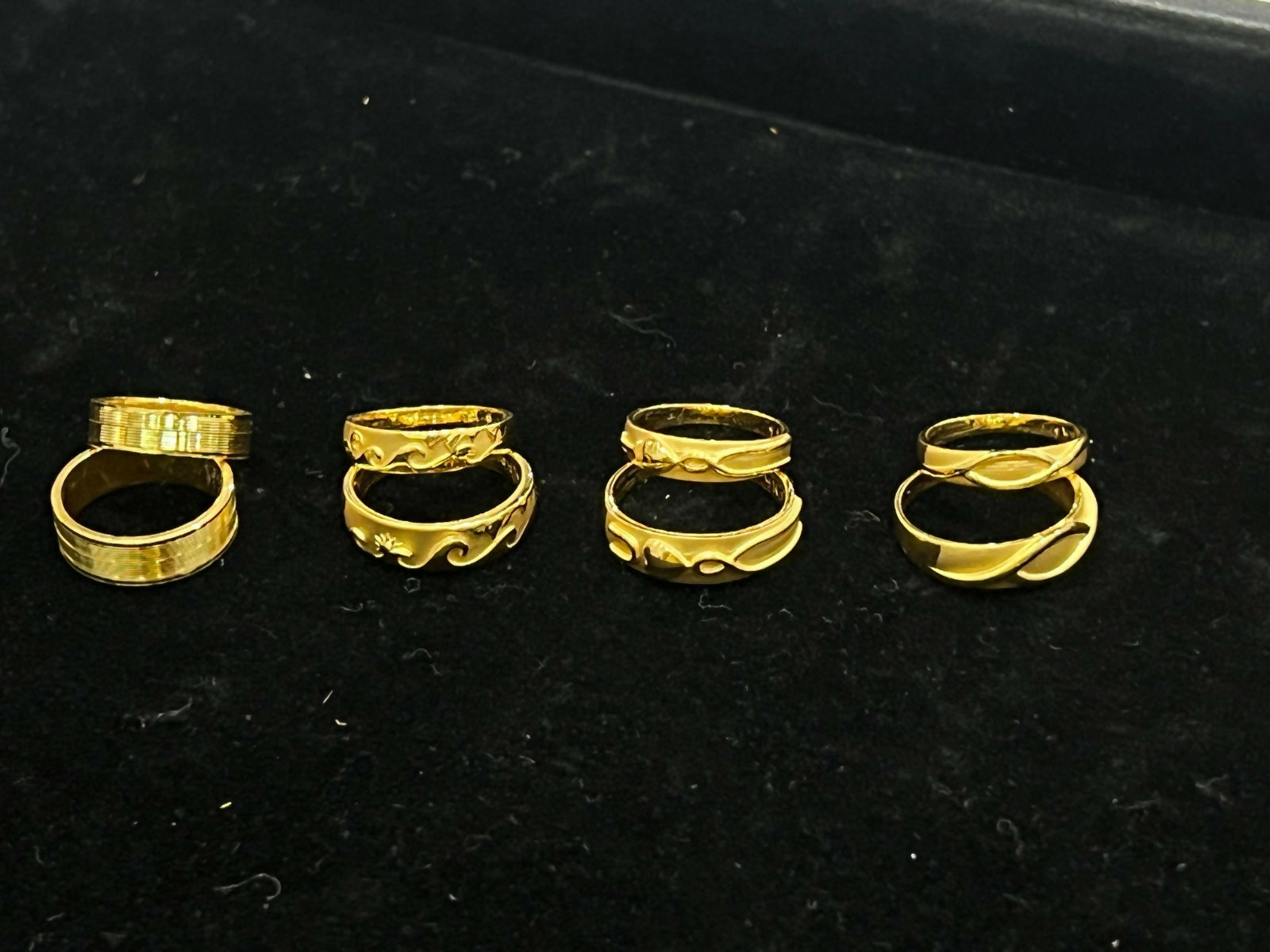 22kt Plain Casting Couple Rings Sarafa Bazar India