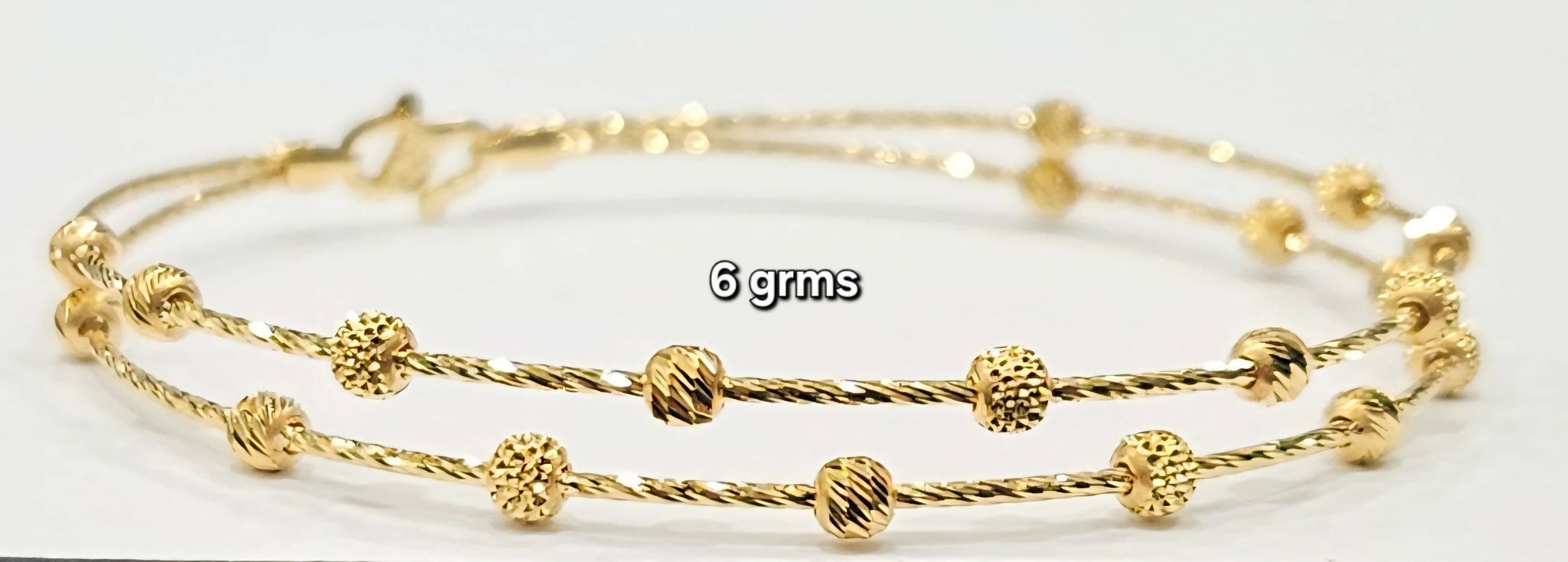 Ladies Vertical Kada Sarafa Bazar India