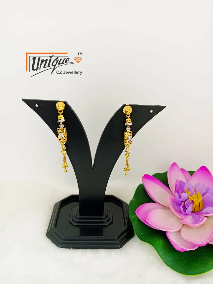 Vertical Earring Sarafa Bazar India