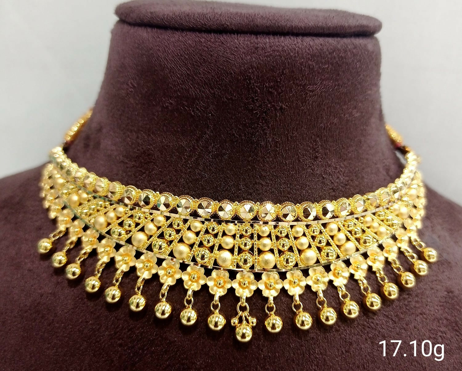 Gold Choker Sarafa Bazar India