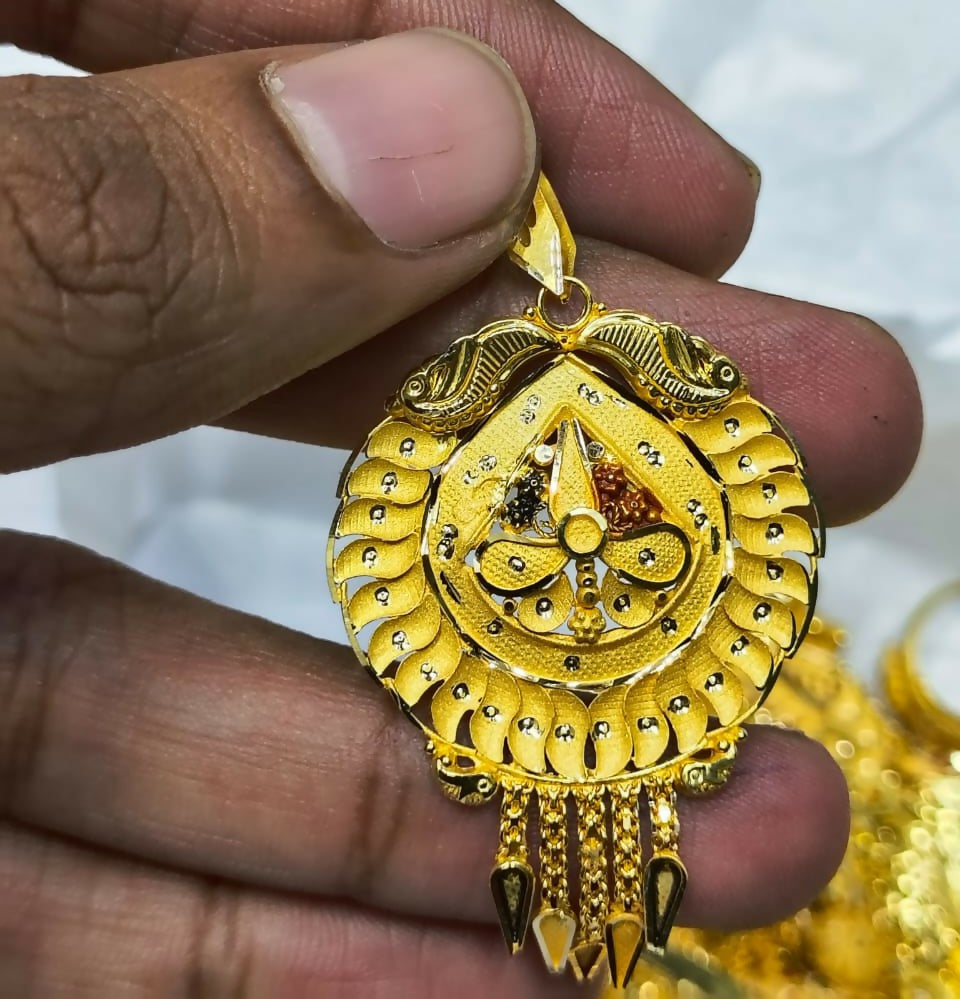Gold Pendants Sarafa Bazar India