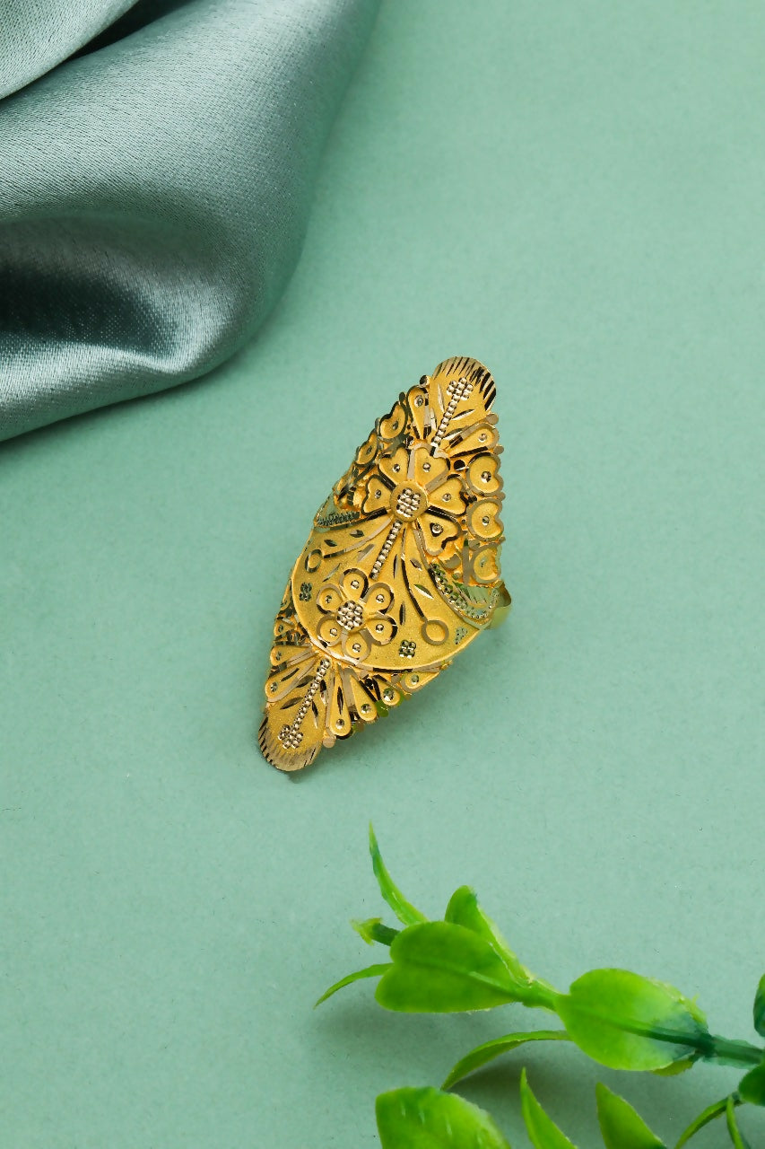 Gold Ladies Rings Sarafa Bazar India
