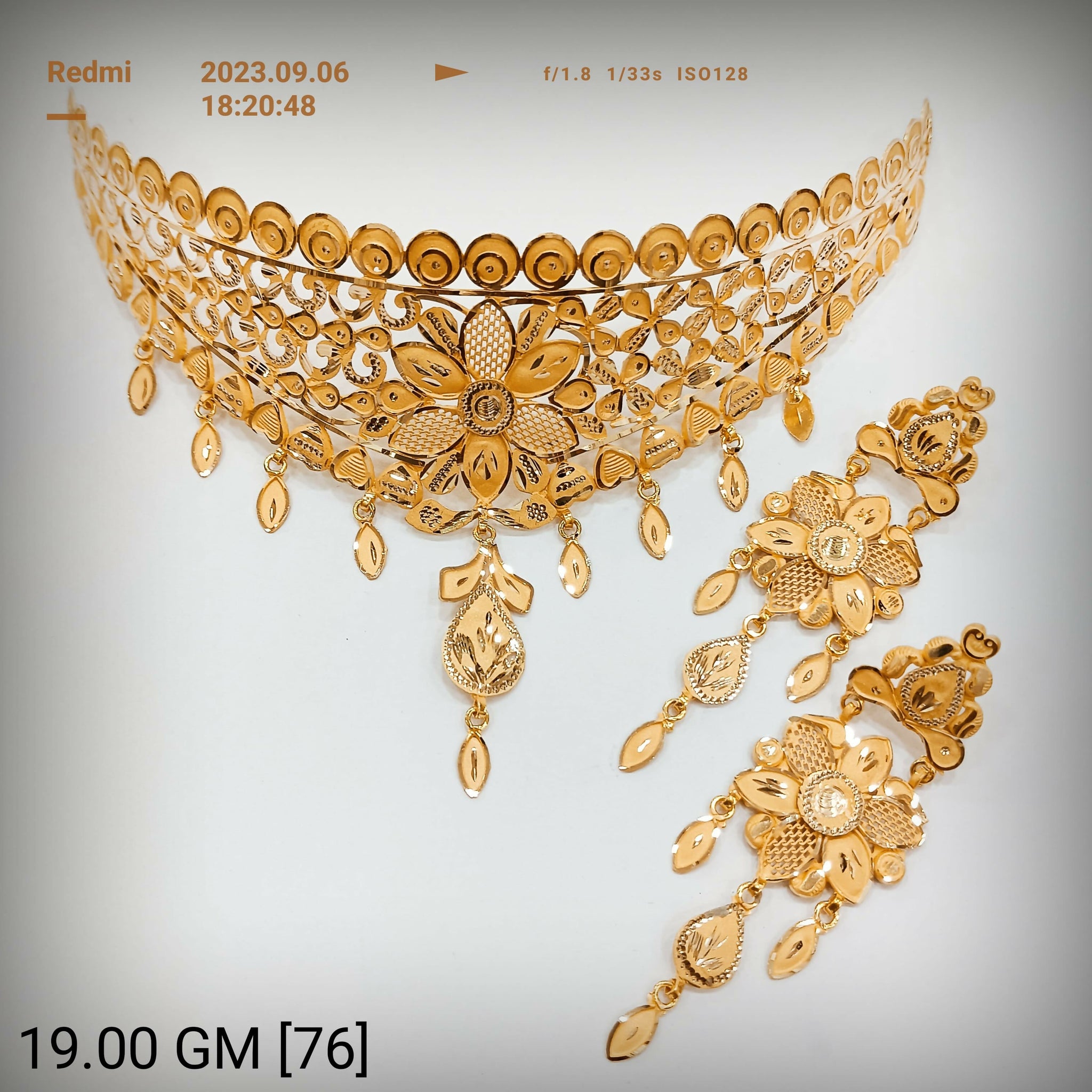 18kt Gold Choker Sarafa Bazar India