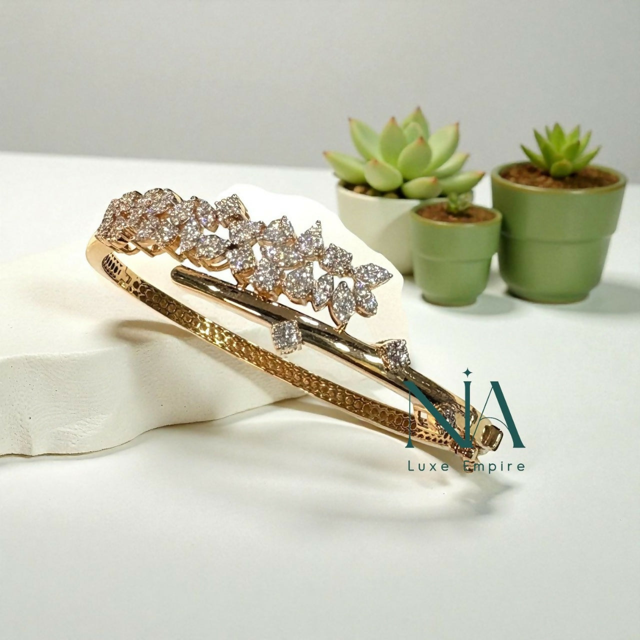 Italian Ladies Kada Sarafa Bazar India