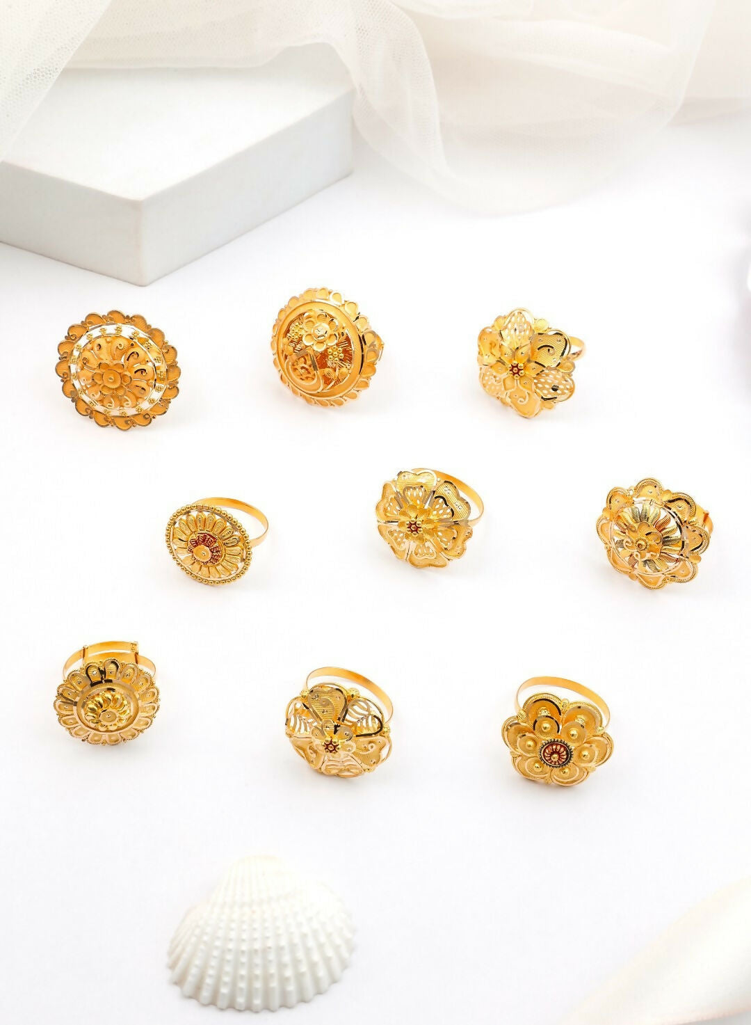 Gold Ladies Rings Sarafa Bazar India