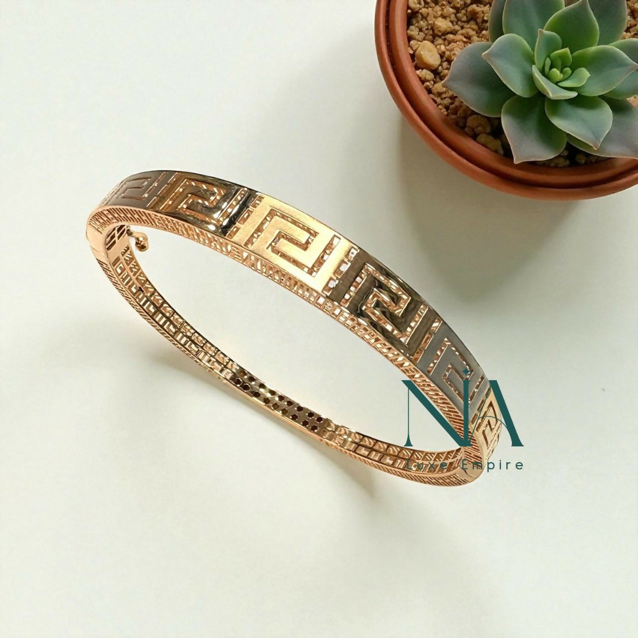 Italian Ladies Kada Sarafa Bazar India