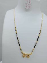 SHORT GOLD MANGALSUTRA Sarafa Bazar India