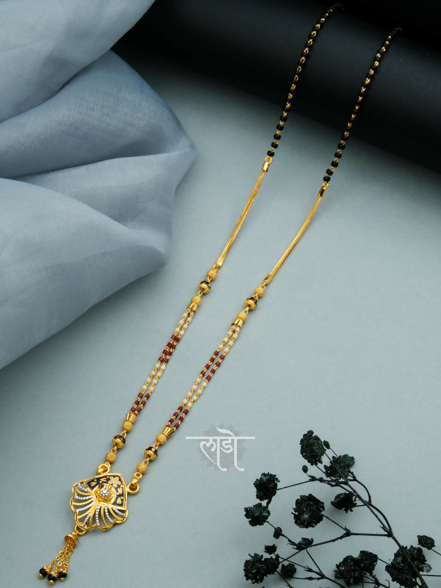 Gold Mangalsutra Sarafa Bazar India