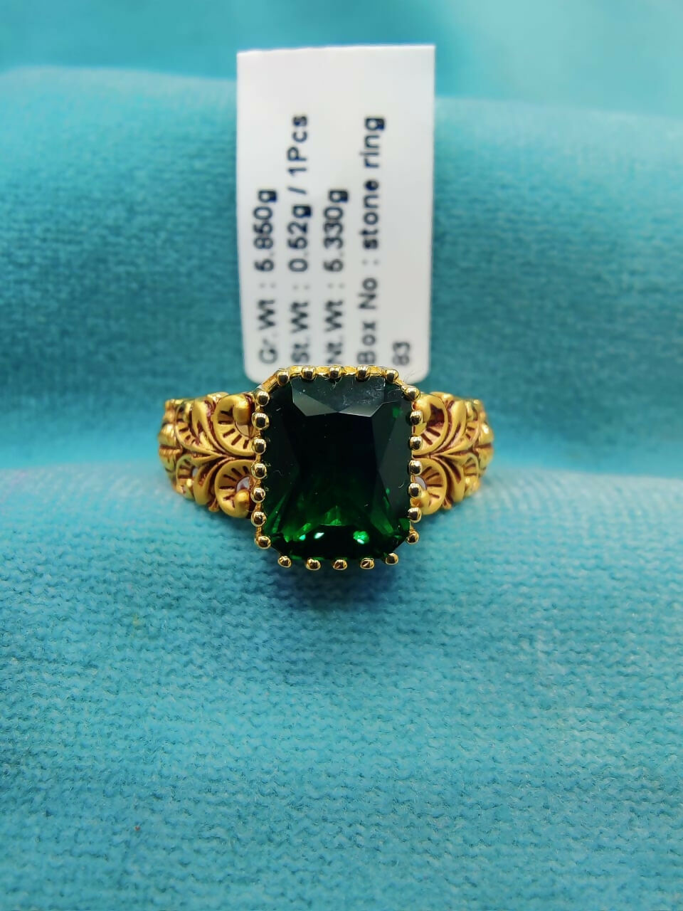 Antique Stone Ladies Ring Sarafa Bazar India