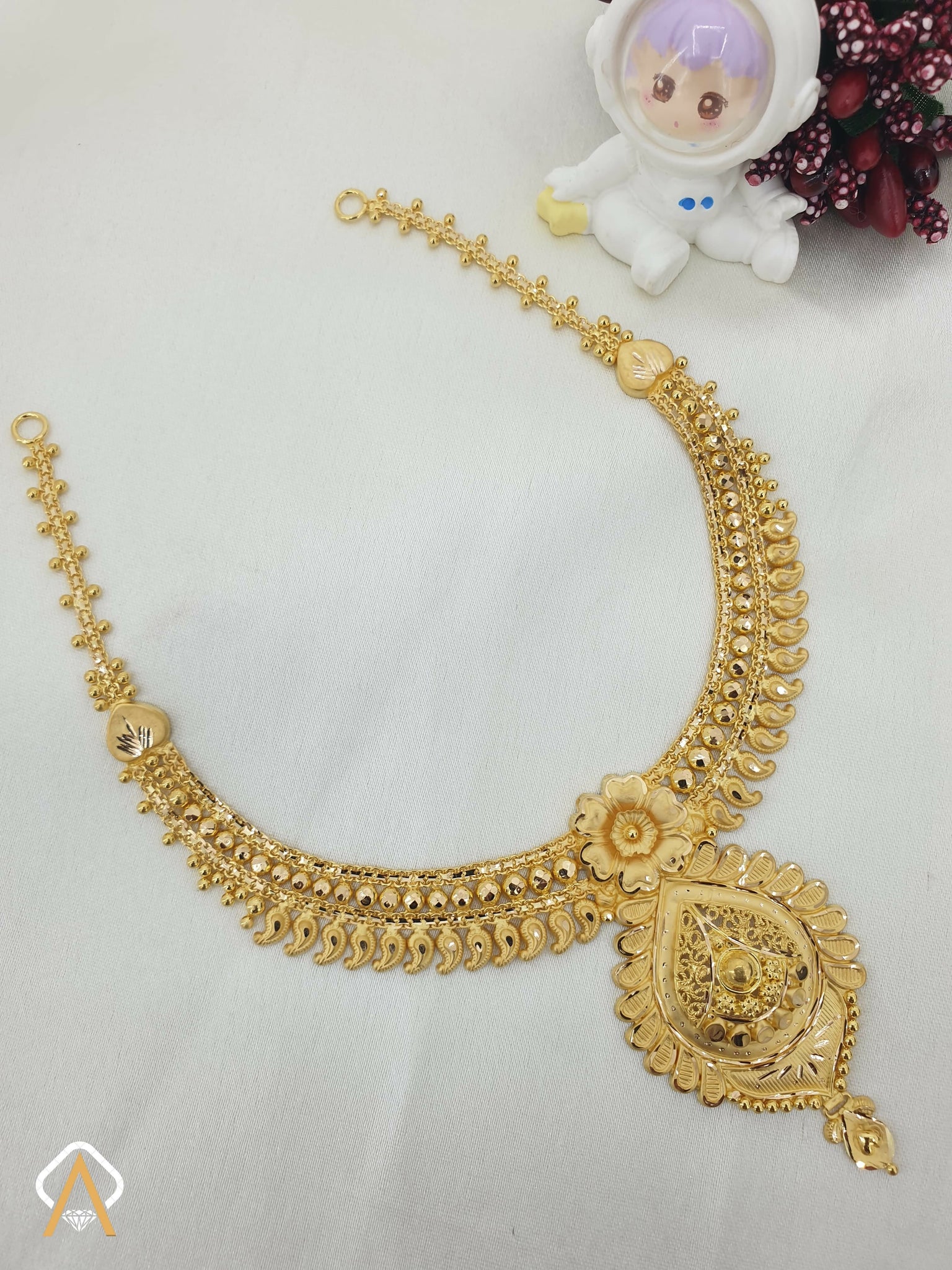 Haram Necklace Sarafa Bazar India