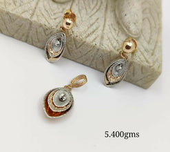 Pendant set Sarafa Bazar India