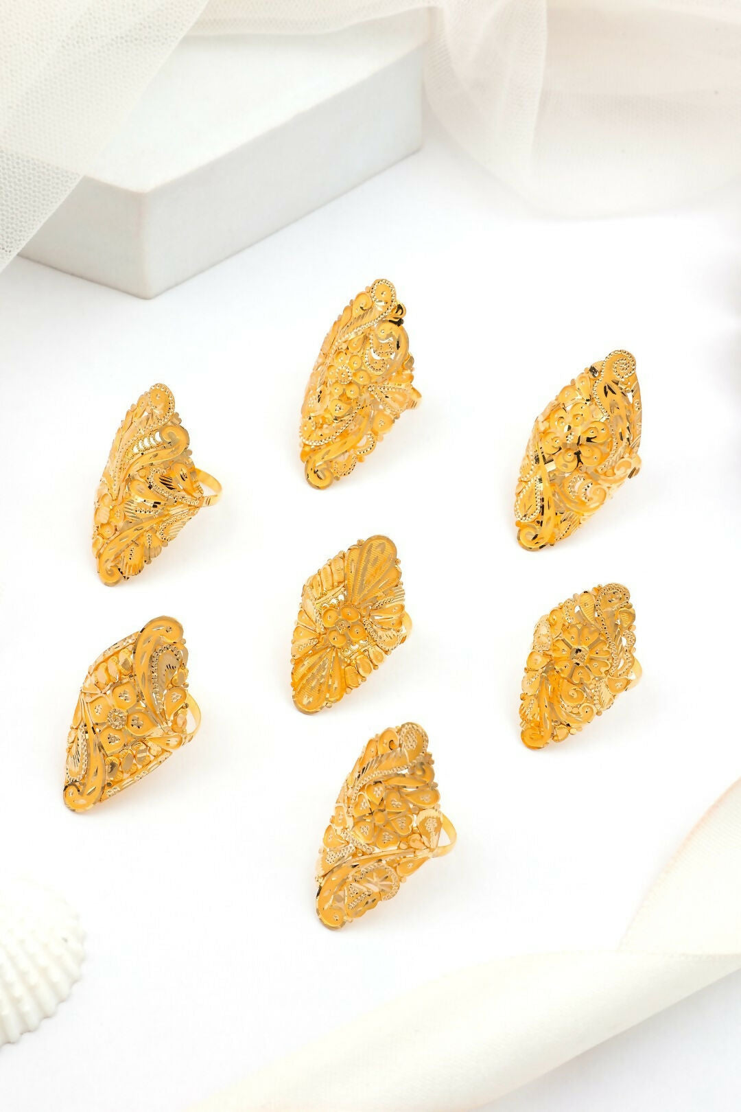 Gold Ladies Rings Sarafa Bazar India