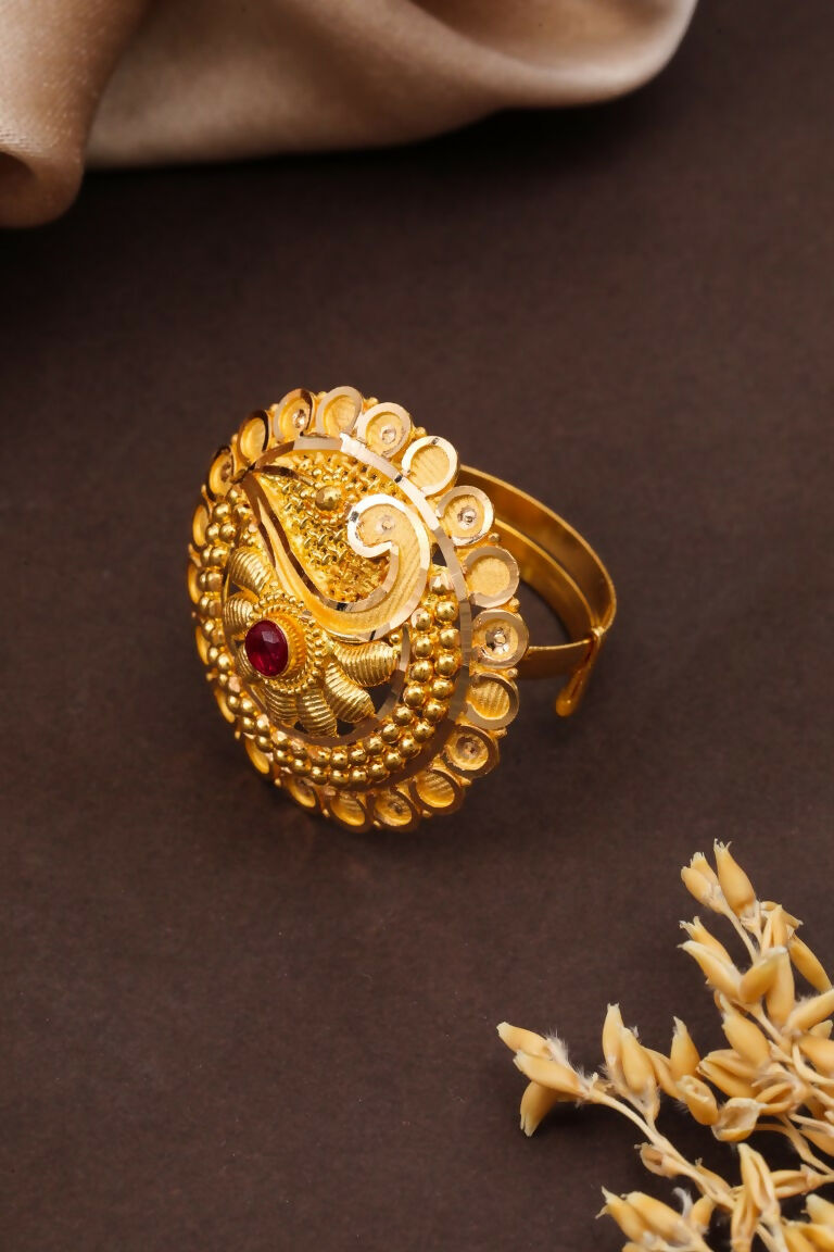 Gold Ladies Ring Sarafa Bazar India