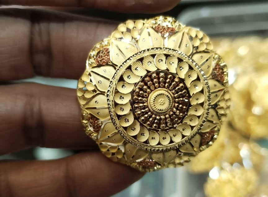 Gold Ladies Ring Sarafa Bazar India