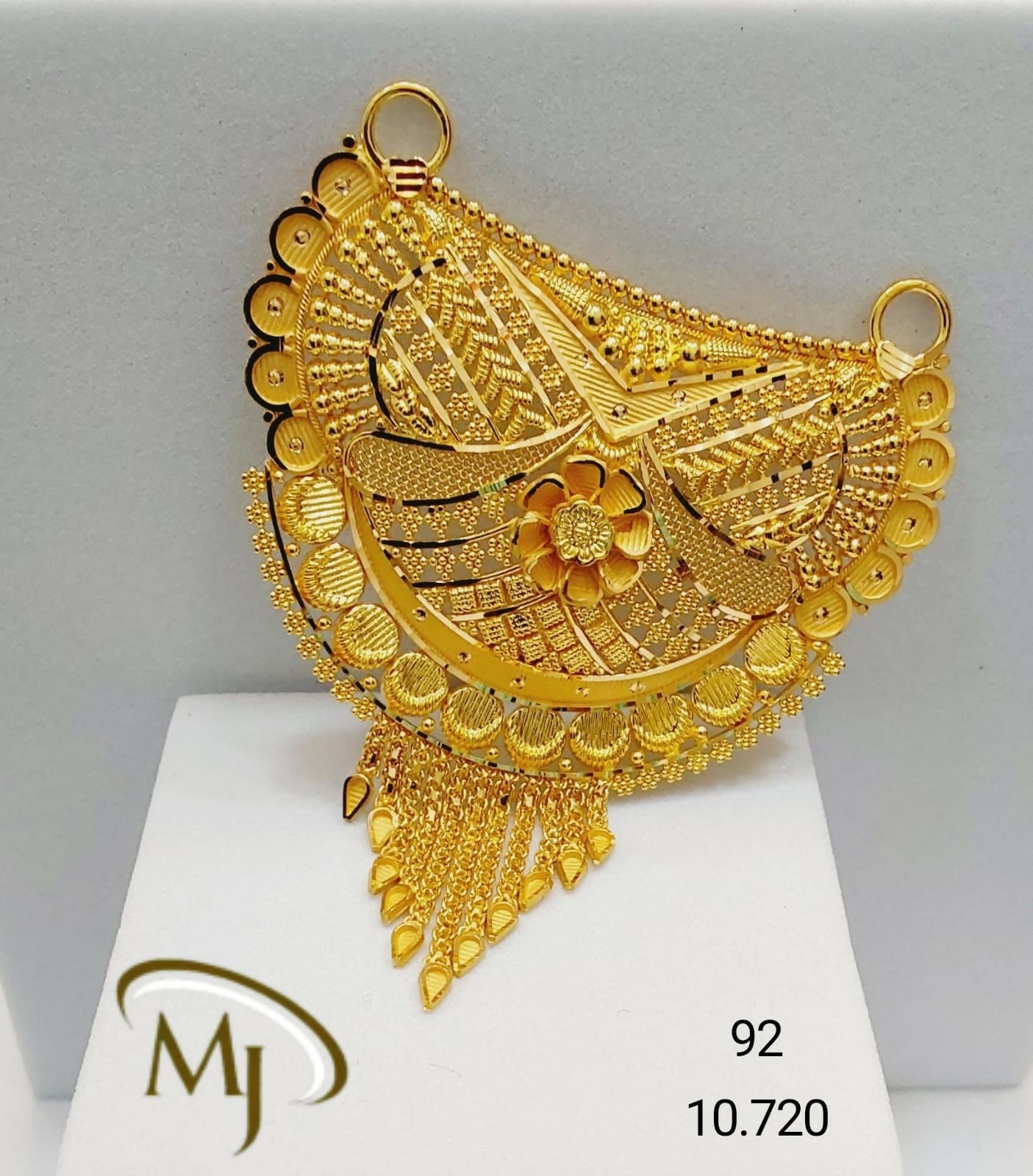 22kt Gold Mangalsutra Pendant Sarafa Bazar India