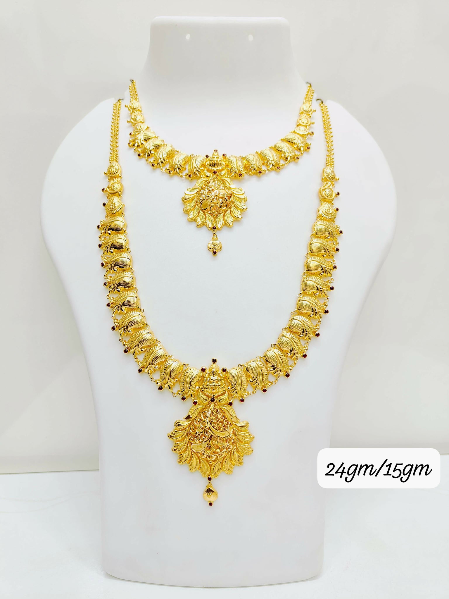 Gold Necklace & Haram Sarafa Bazar India