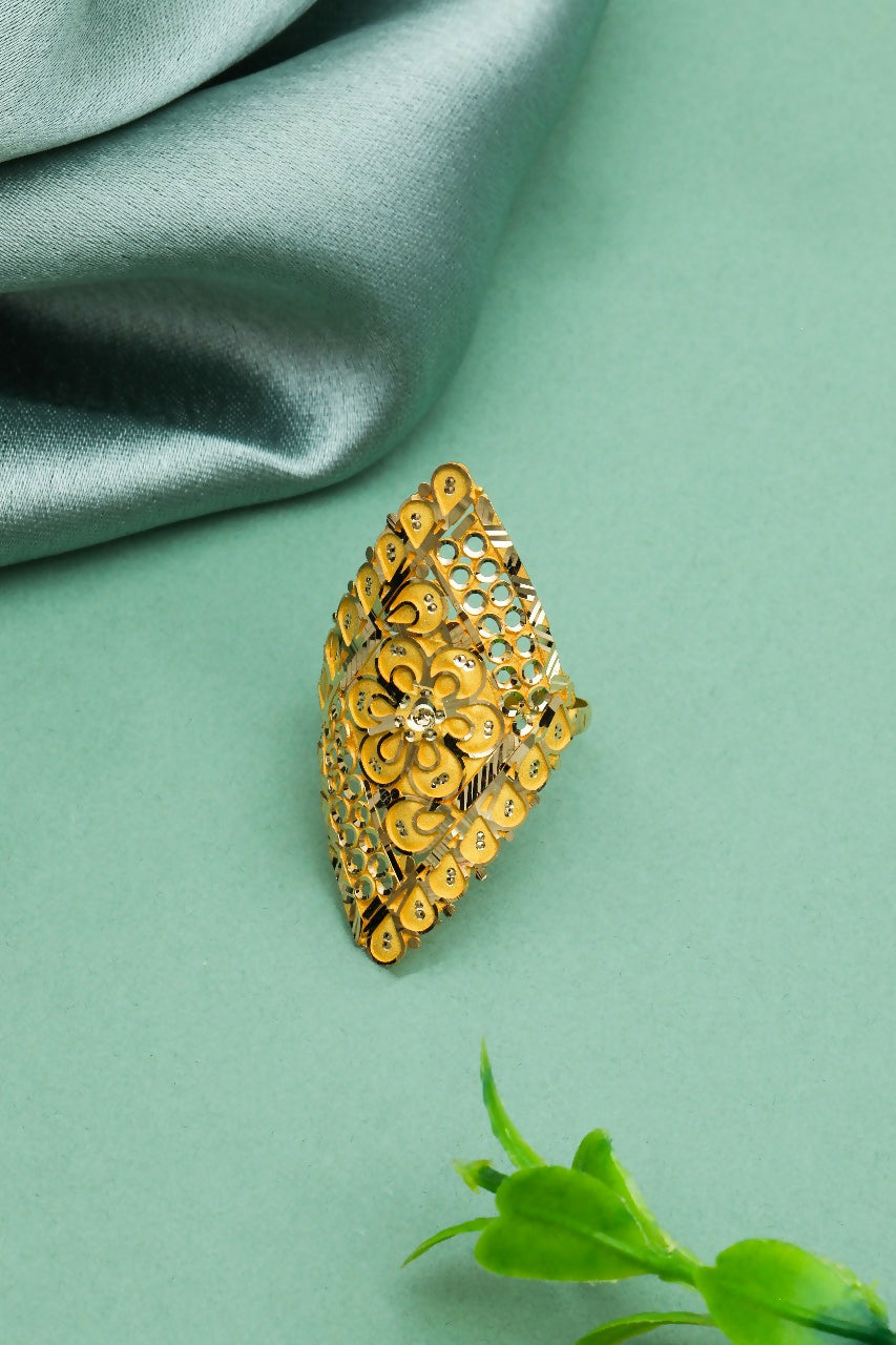 Gold Ladies Rings Sarafa Bazar India