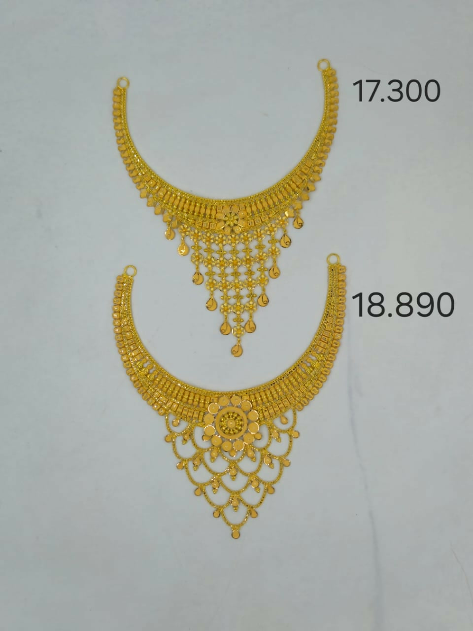 Gold Necklace Sarafa Bazar India