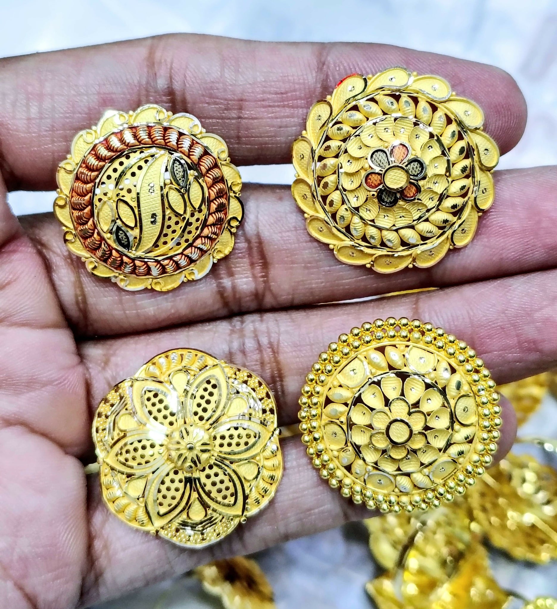 Gold Ladies Rings Sarafa Bazar India