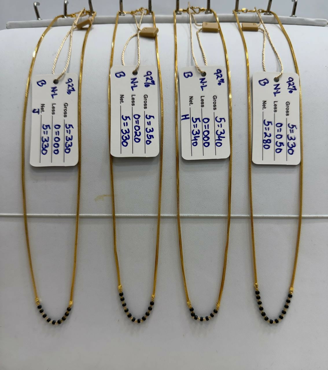 Gold Mangalsutra Sarafa Bazar India