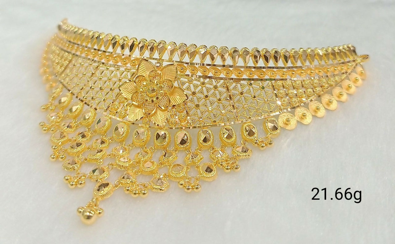 Gold Choker Sarafa Bazar India