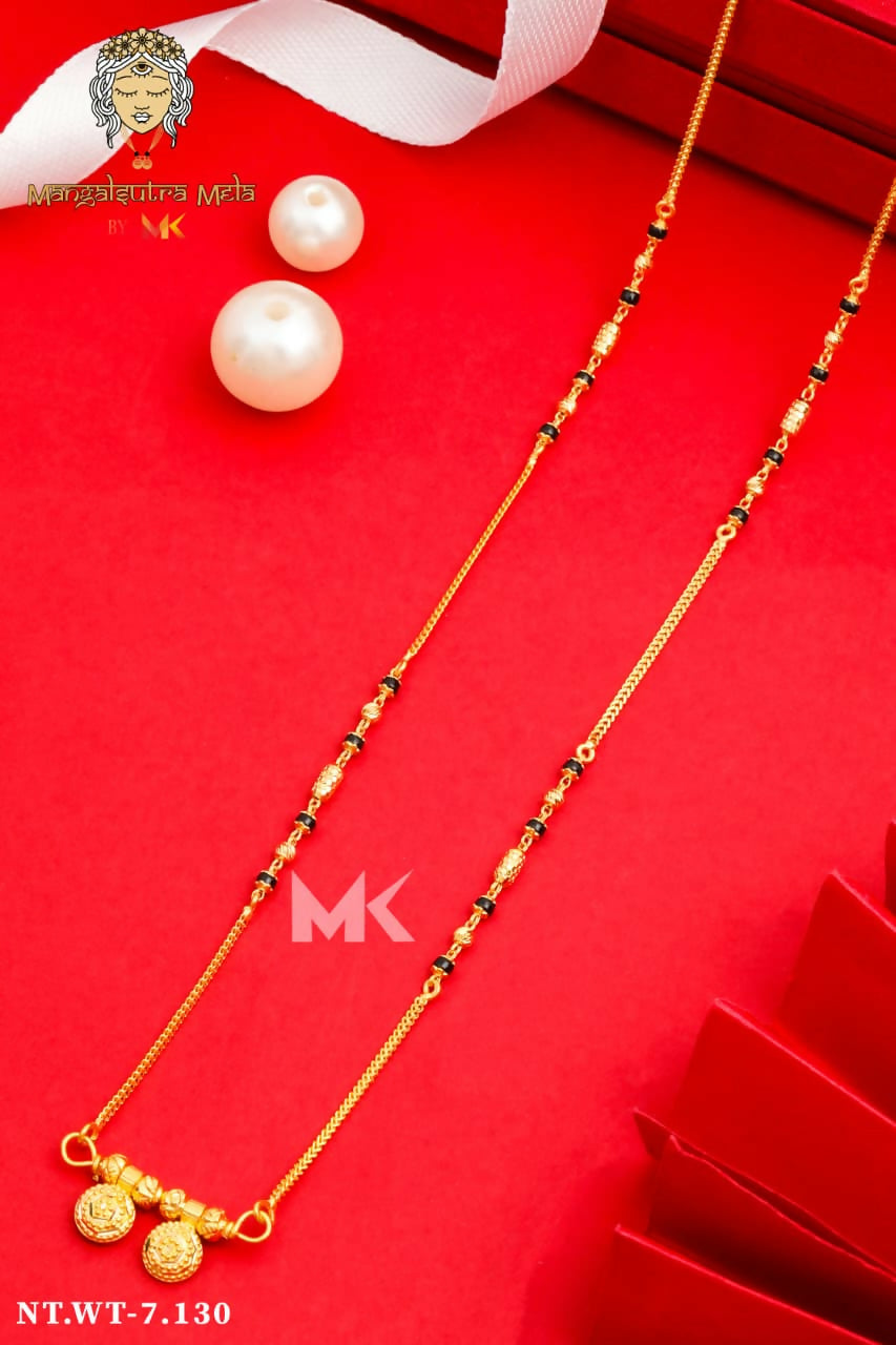 Gold Mangalsutra Sarafa Bazar India