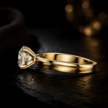 Round Cut Lab Grown Diamond Women's Ring 9Kt Yellow Gold LR-4 Sarafa Bazar India