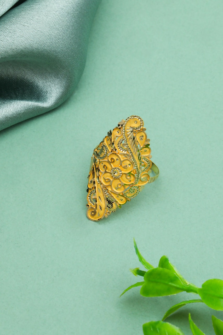 Gold Ladies Rings Sarafa Bazar India