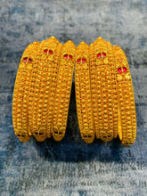 Maharashtra Temple Jewellery Bangles Sarafa Bazar India