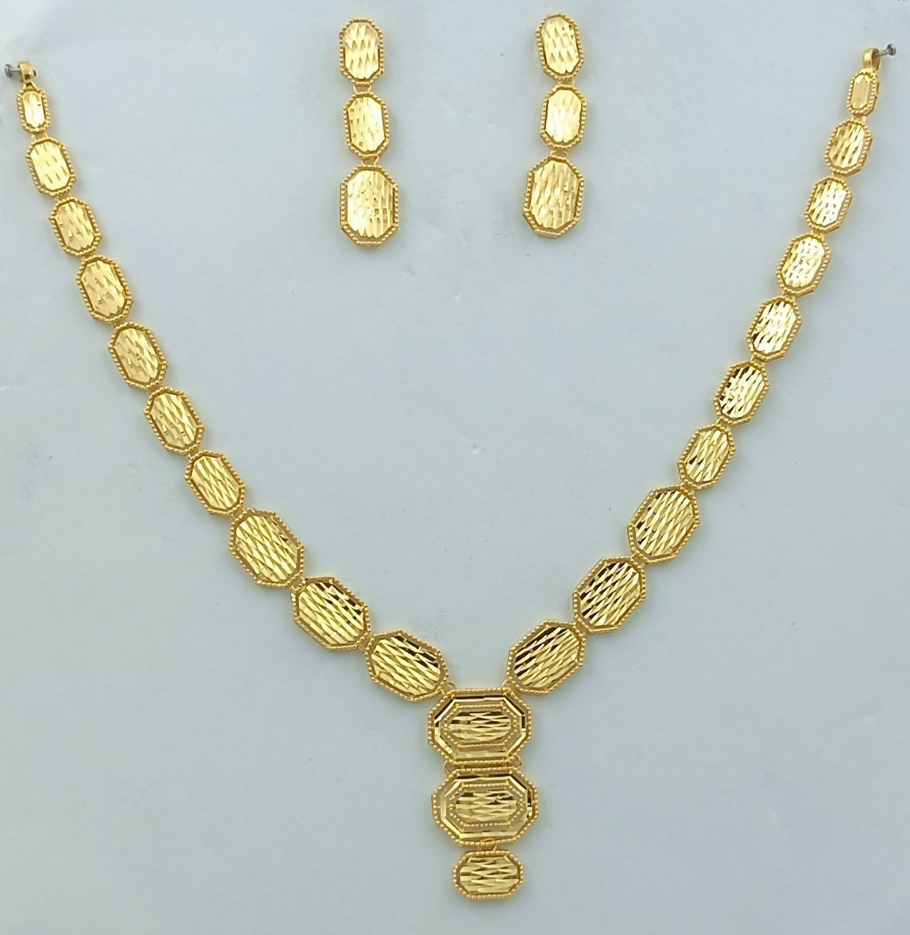 Plain Casting Necklace Sarafa Bazar India