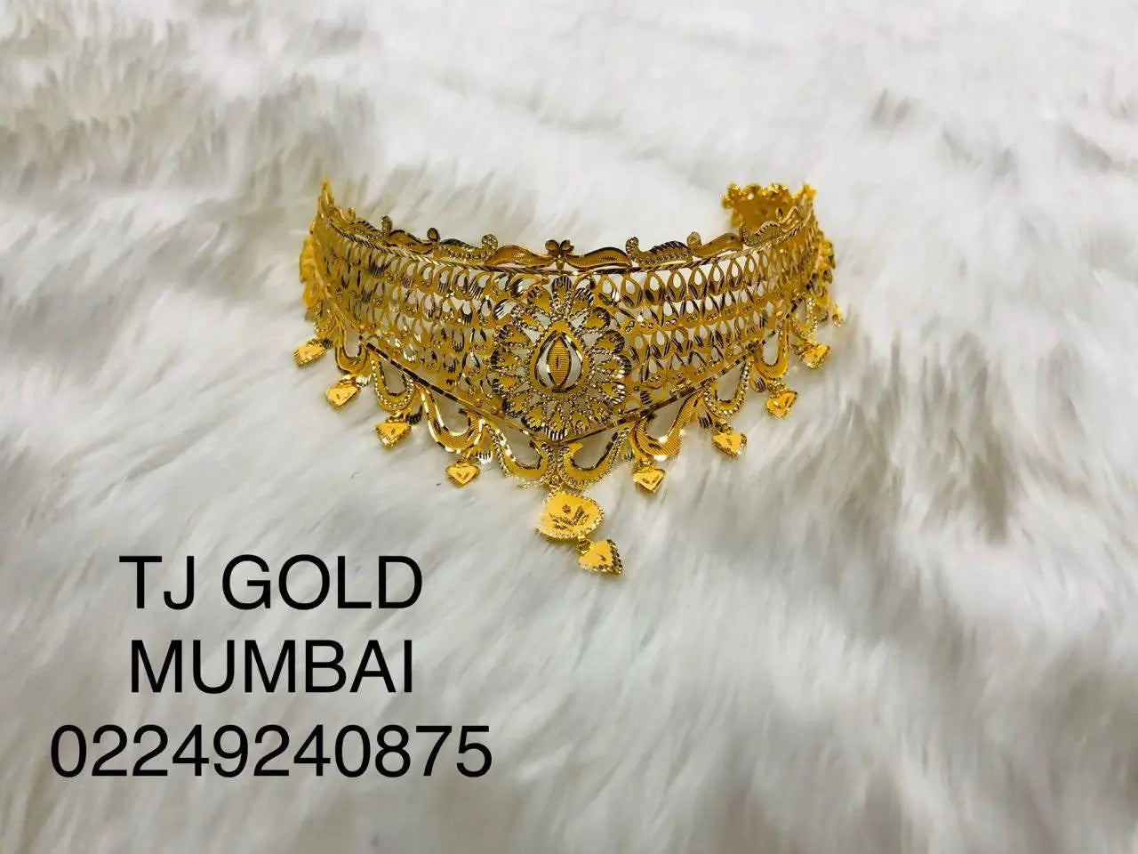 Gold Choker Sarafa Bazar India