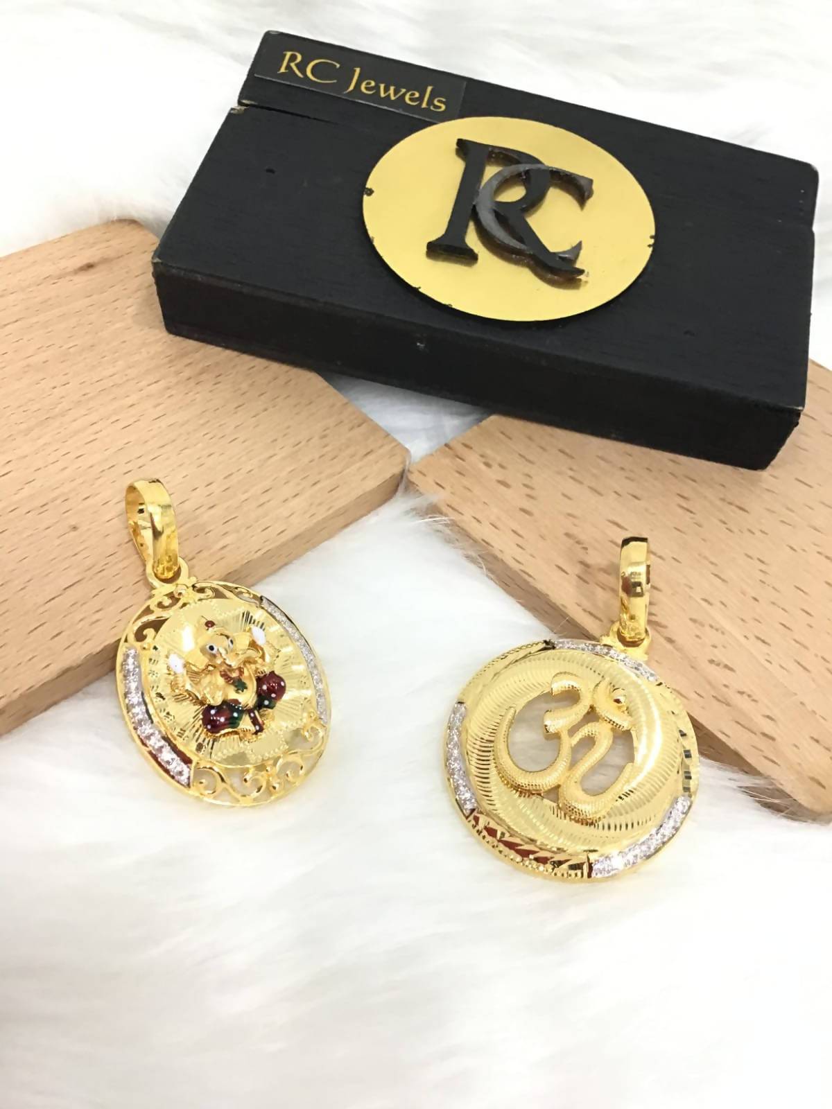 Bahubali Casting Pendants Sarafa Bazar