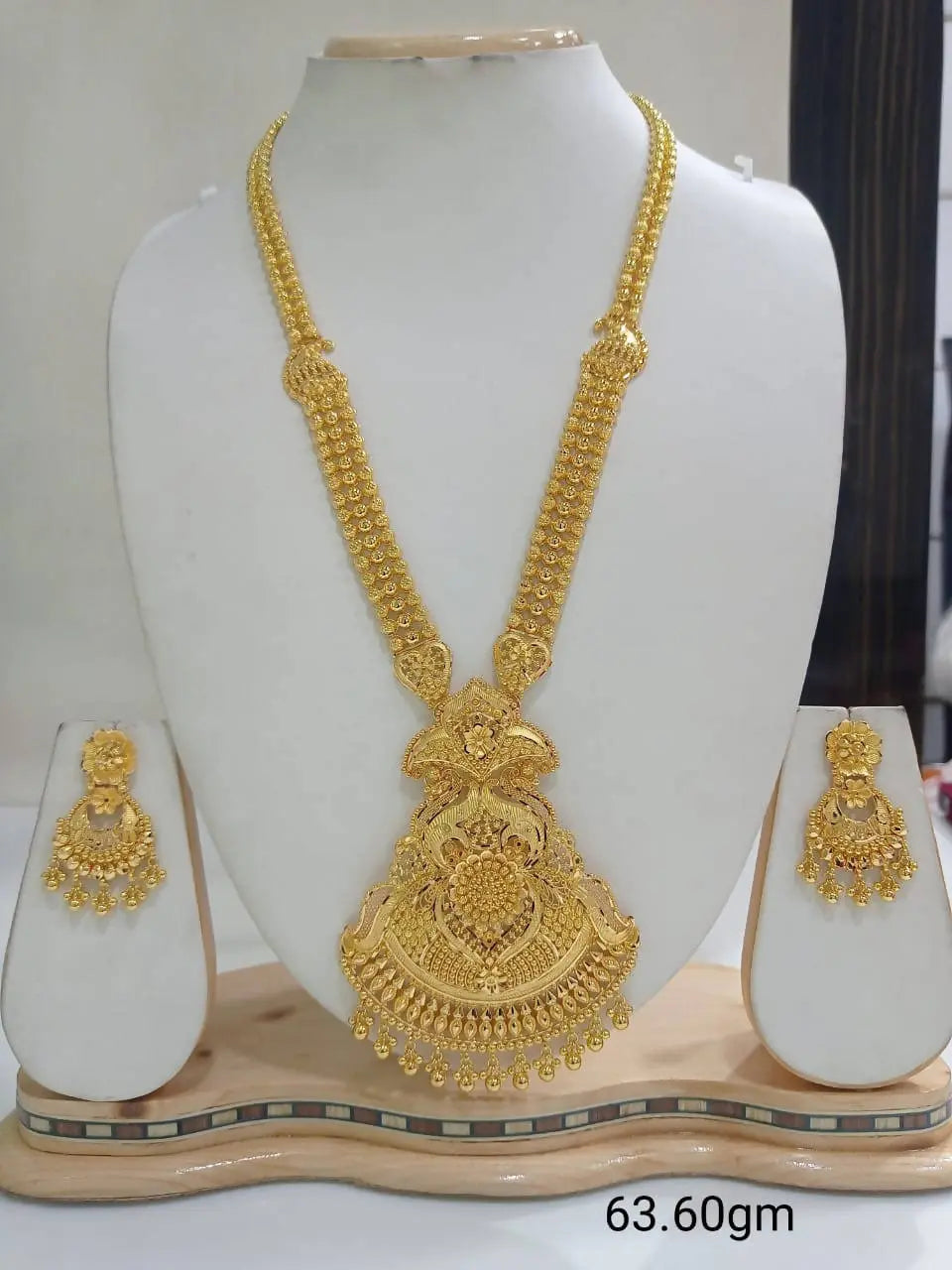 Gold Long Set Sarafa Bazar India