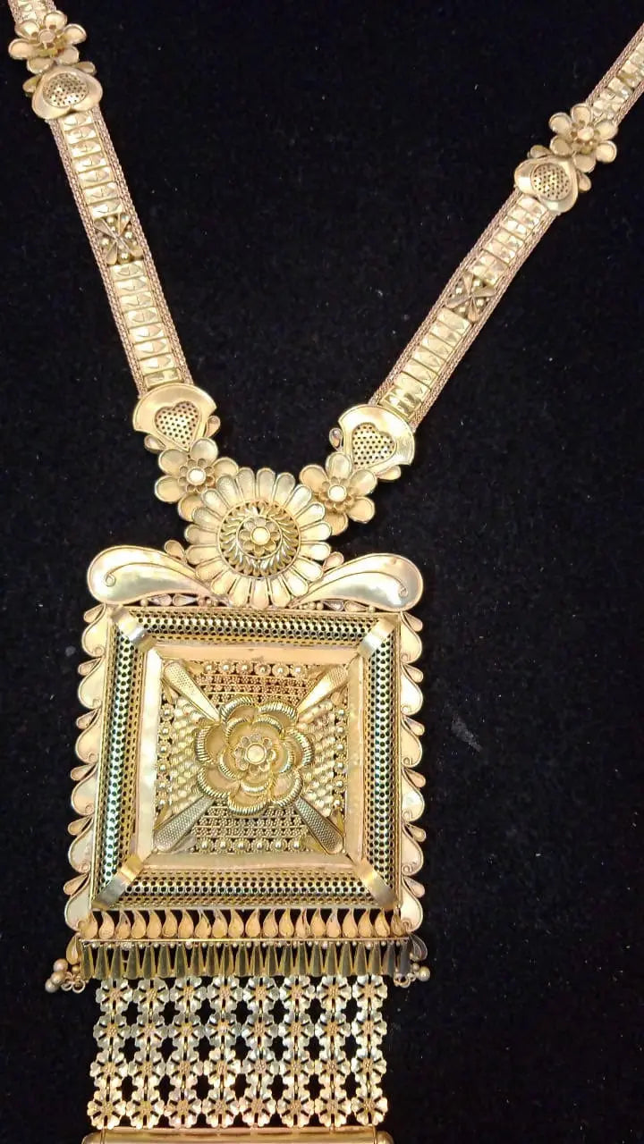 Gold Long Set Sarafa Bazar India