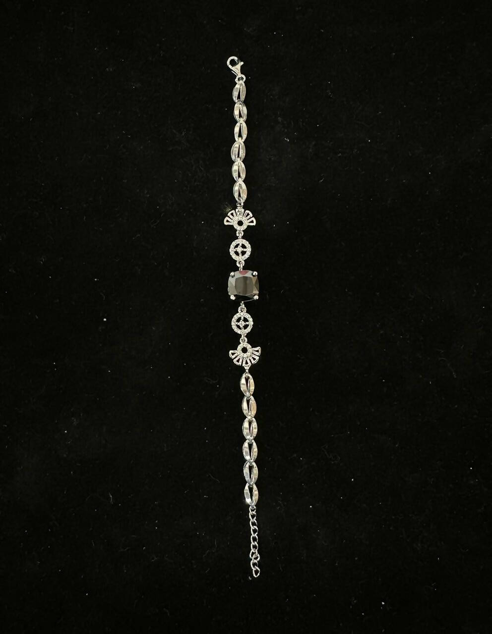 925 Silver Ladies Bracelet Sarafa Bazar India