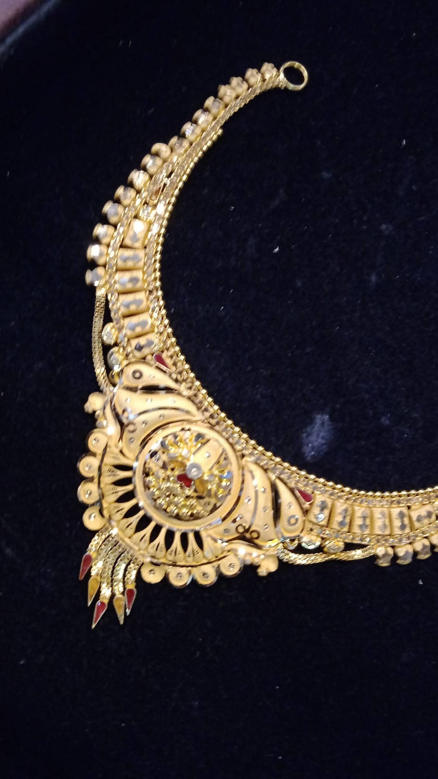 Gold Necklace Sarafa Bazar India