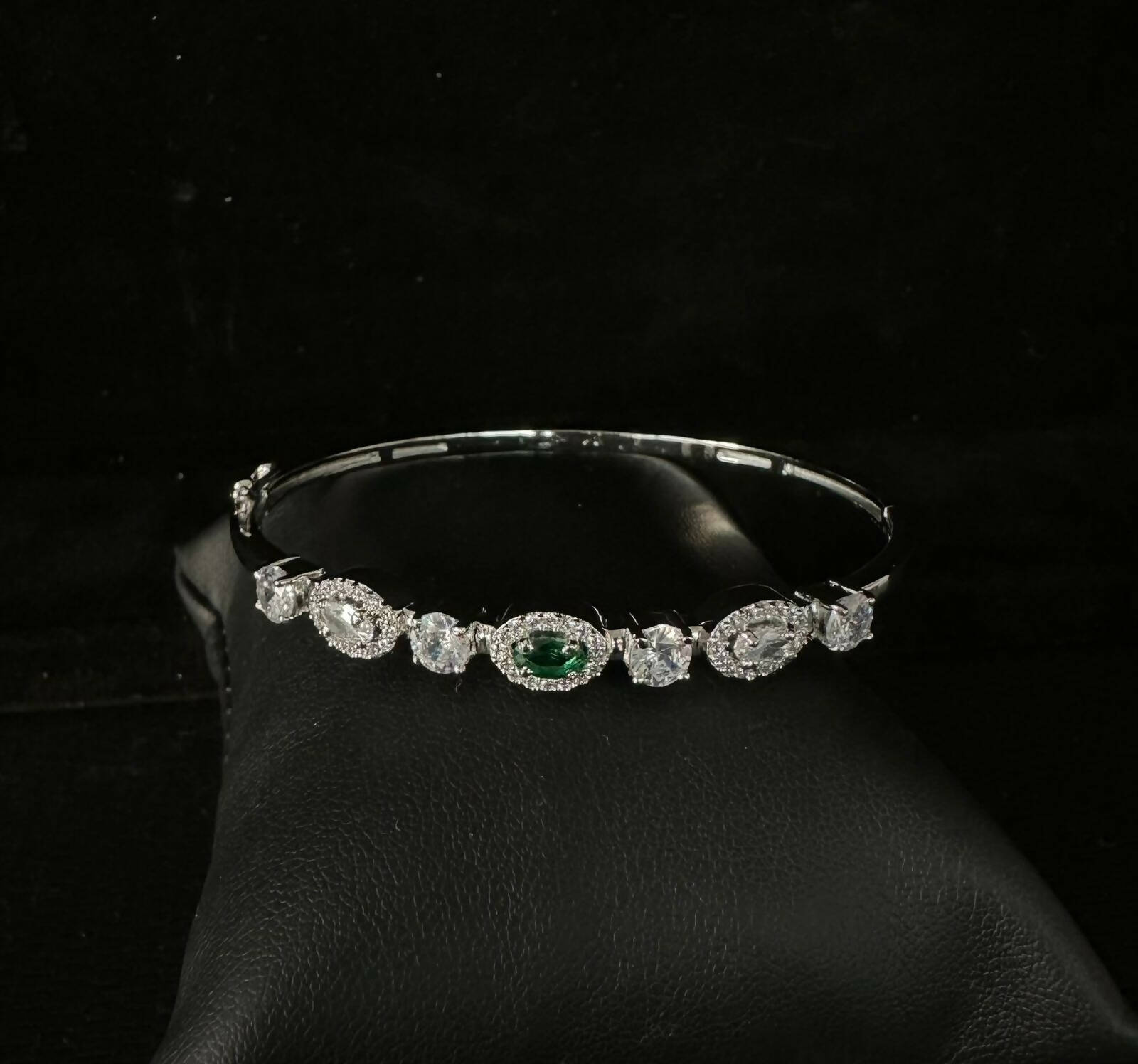 925 Silver Solitaire Bracelet Sarafa Bazar India